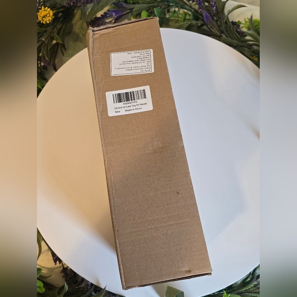 Ice Cube Tray, Silicone Ice Molds.       *Read Details - Picture 15 of 16